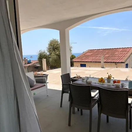 Holiday home Con Terrazza